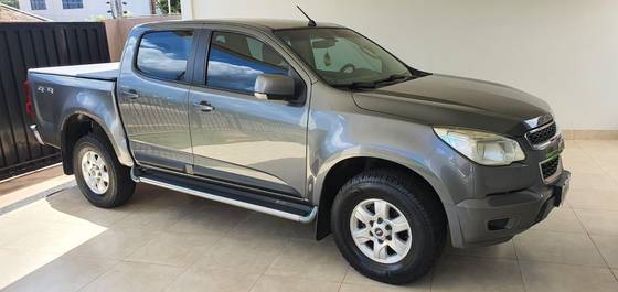 CHEVROLET S10 2.8 LT 4X4 CD 16V TURBO DIESEL 4P MANUAL CHEVROLET S10 2.8 LT 4X4 CD 16V TURBO DIESEL 4P MANUAL